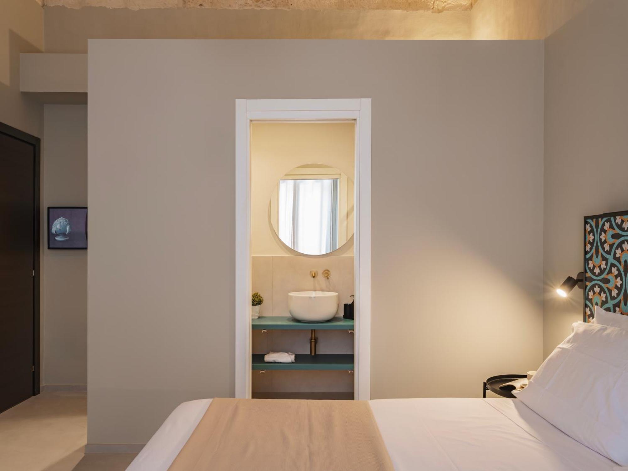Hotel Almica24 Bari Exterior foto